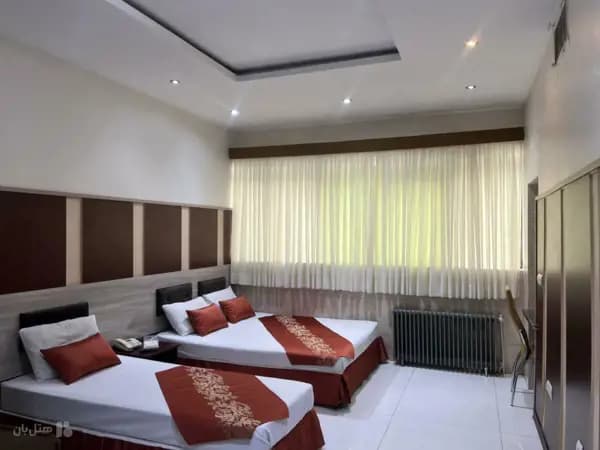 تصویر اتاق سه تخته هتل حافظ تهران اتاق سه تخته در هتل حافظ تهران