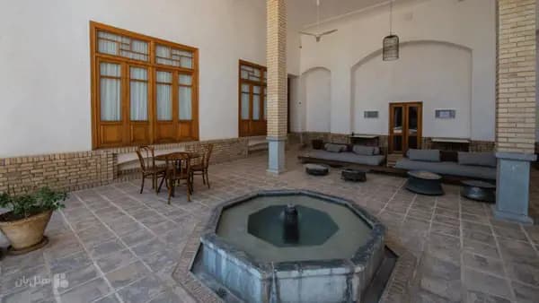 تصویر جزئیات فضای داخلی اقامتگاه سنتی خانه منوچهری کاشان جزئیات فضای داخلی اقامتگاه سنتی خانه منوچهری کاشان