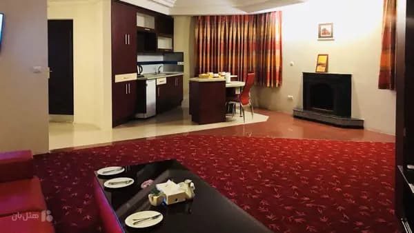 تصویر دکور سوئیت هتل پارامیدا شاهرود فضای داخلی لوکس سوئیت در هتل پارامیدا شاهرود